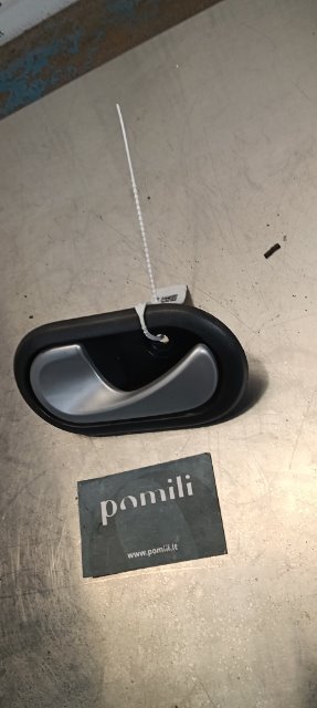 Pomili Rivestimenti interni e parti interne Maniglia int. apertura porta ant. SX DACIA DUSTER