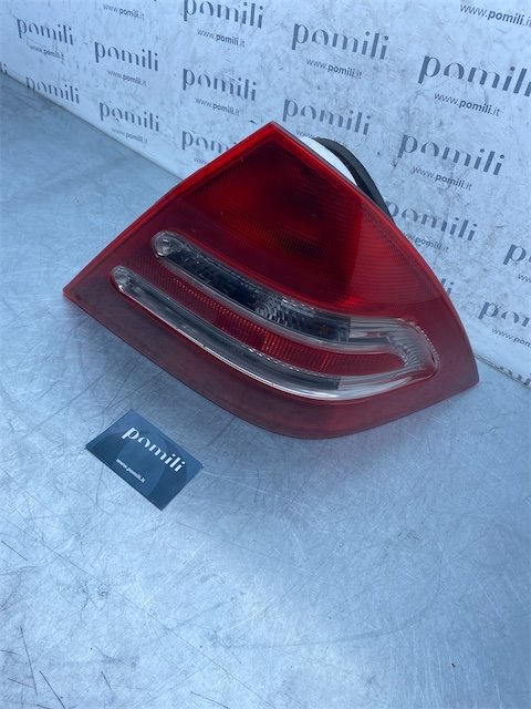 Pomili Fanaleria Classe C W/S203 fanale posteriore destro