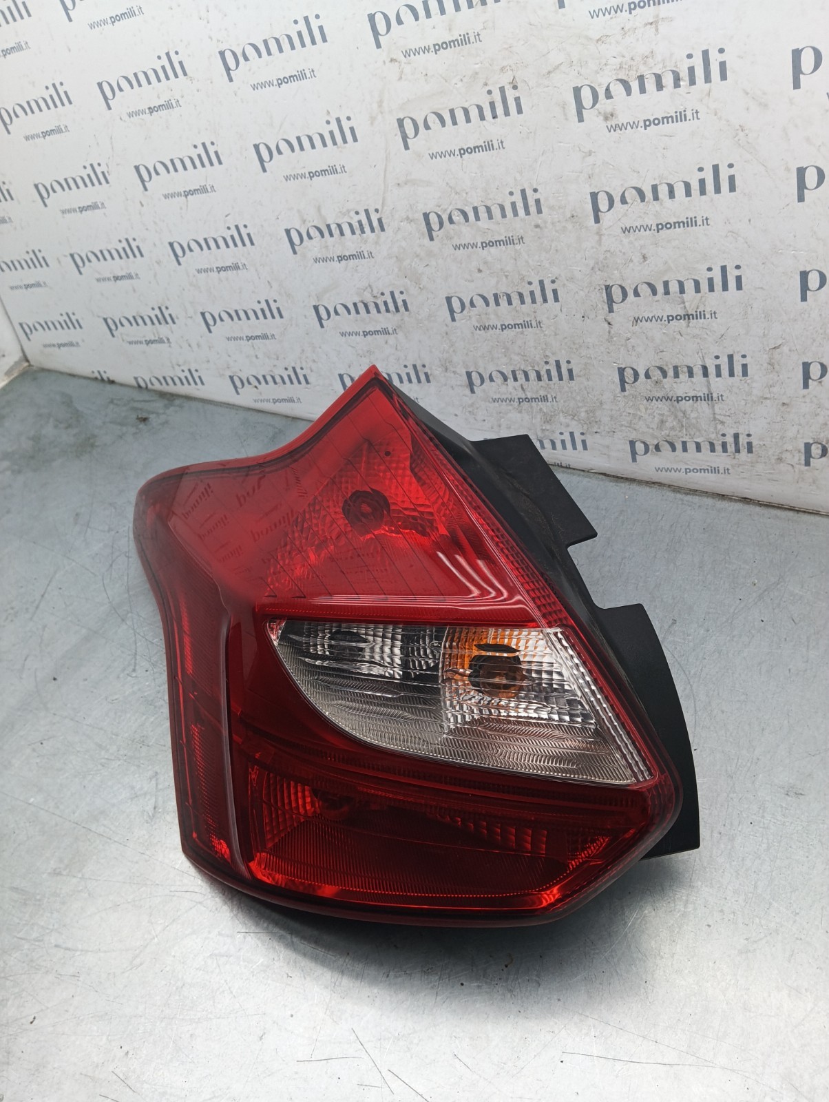 Pomili Fanaleria Fanale posteriore sinistro LED Ford Focus III (2011-2014) BM51-13405-BA usato