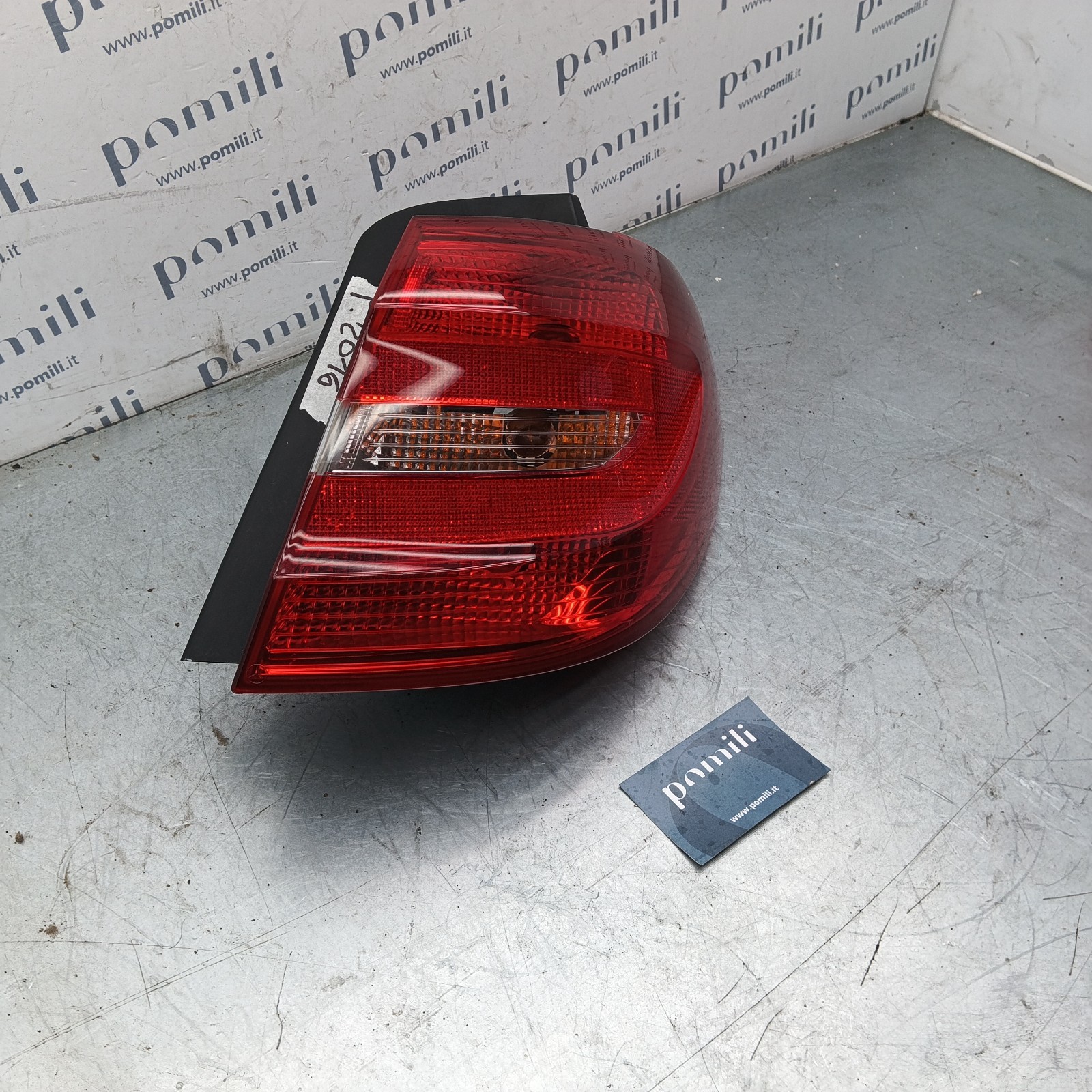 Pomili Fanaleria Mercedes-Benz Classe B fanale posteriore destro usato