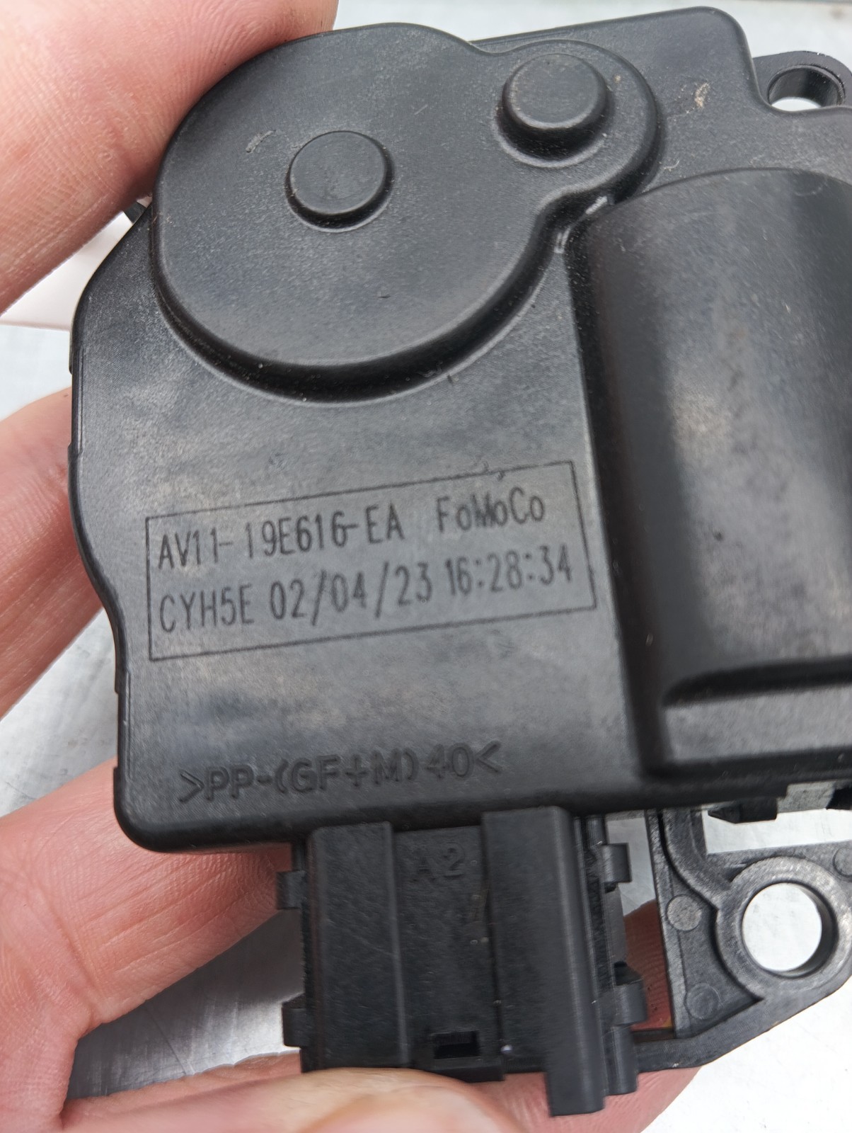 Pomili Motore e cambio con supporti motorino attuatore clima AV11-19E616-GA usato