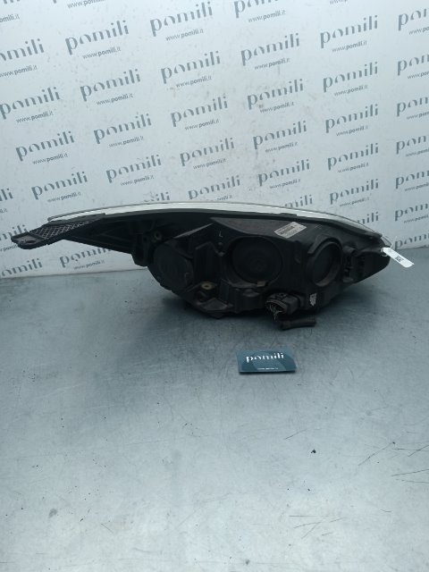 Pomili Fanaleria FORD FOCUS (CB8) proiettore sinistro