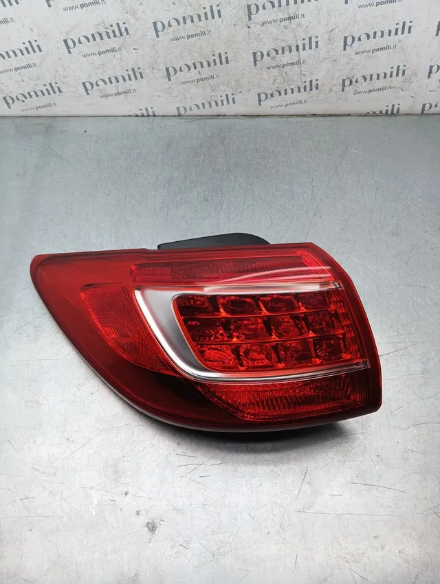 Pomili Fanaleria Fanale posteriore sinistro Kia Sportage 924013W0 usato