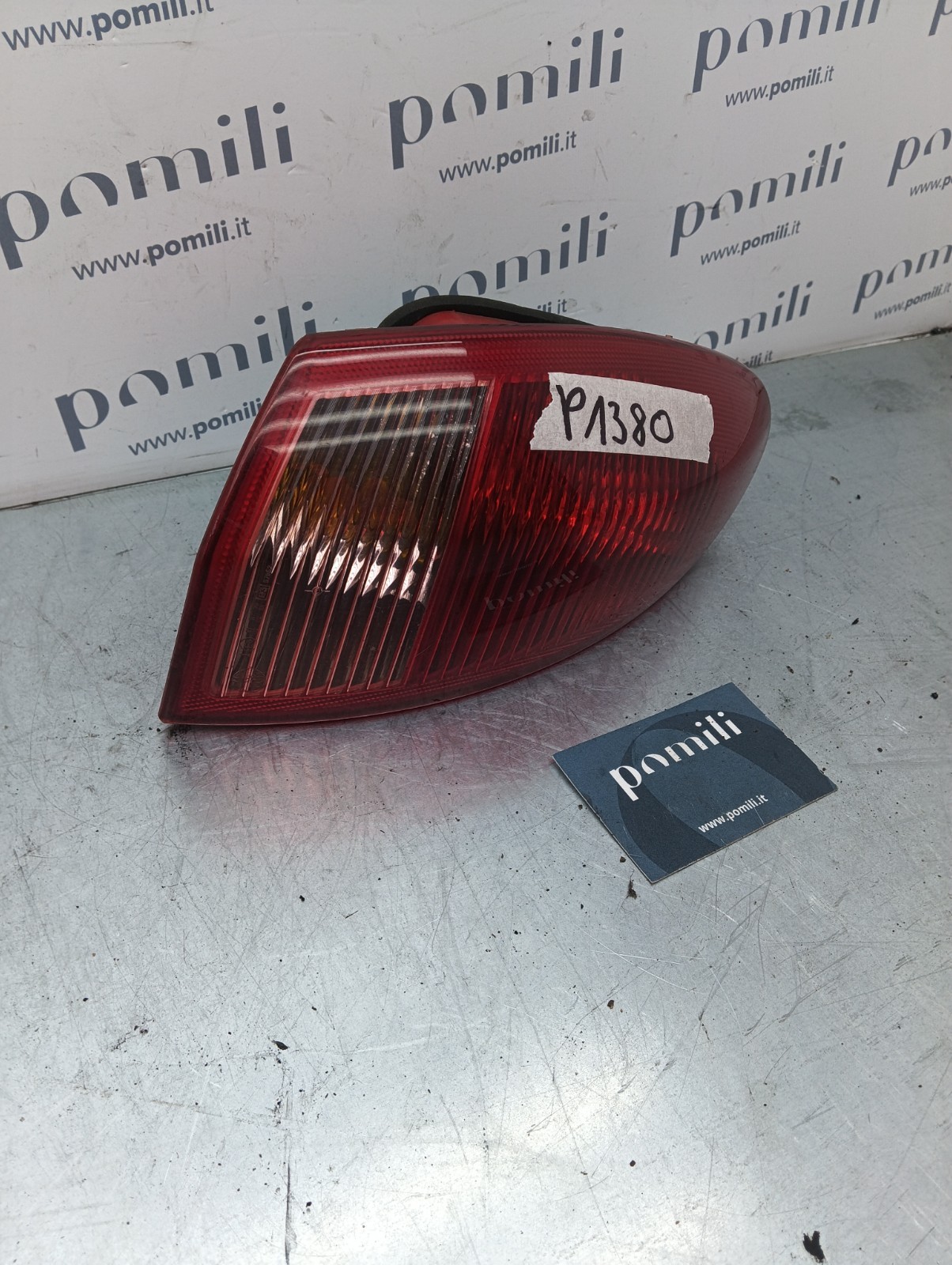 Pomili Fanaleria Alfa Romeo 147 fanale posteriore destro usato