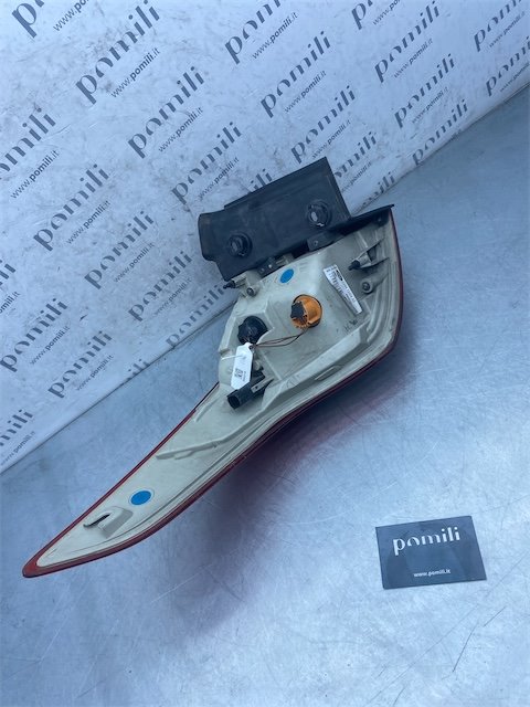 Pomili Fanaleria FORD KUGA fanale posteriore destro parte esterna