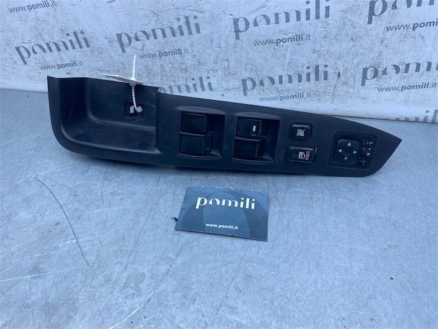 Pomili Rivestimenti interni e parti interne Blocco comandi alzacristalli PEUGEOT 4007 (06/07>)