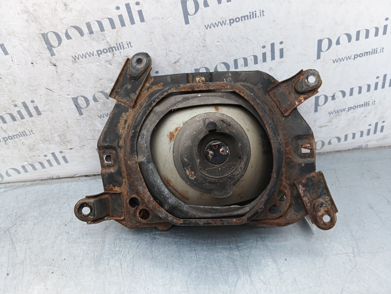 Pomili Fanaleria faro anteriore 02104R20 Toyota LandCruiser Hilux Mitsubishi L200