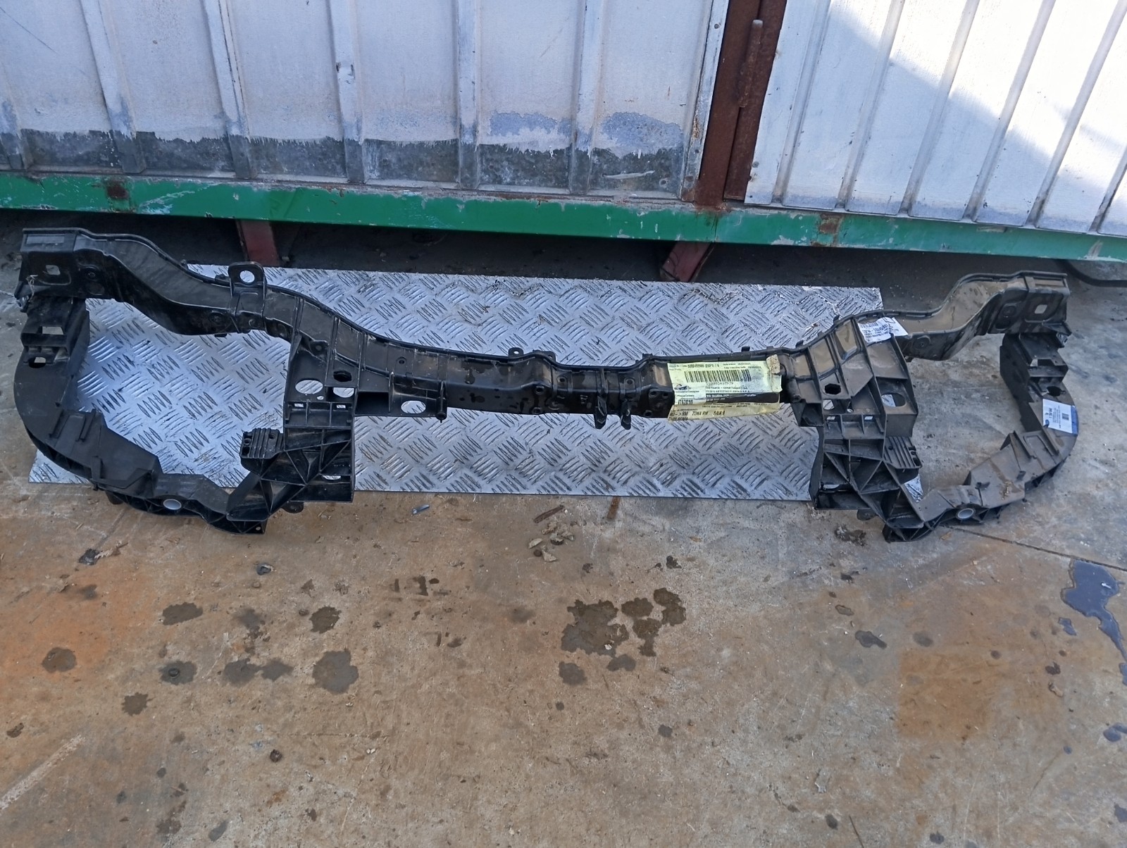 Pomili Paraurti anteriore Armatura interna rinforzo Ford Kuga 2013-16 1788544 armatura nuova