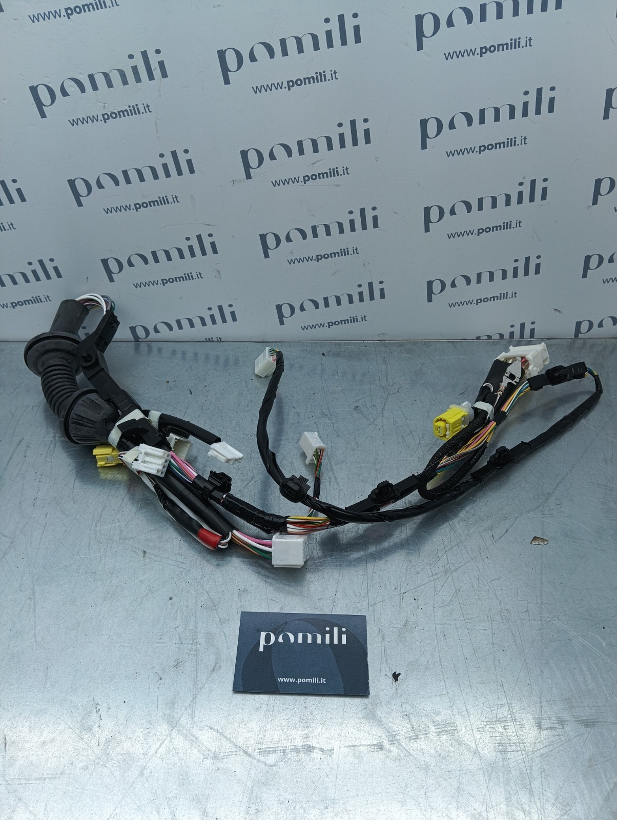 Pomili Motorini avviamento, alternatori, ECU e cavi Toyota Yaris cablaggio porta anteriore sinistra