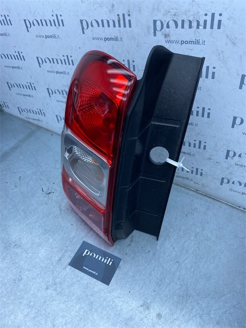 Pomili Fanaleria Fanale posteriore Dacia Duster sinistro