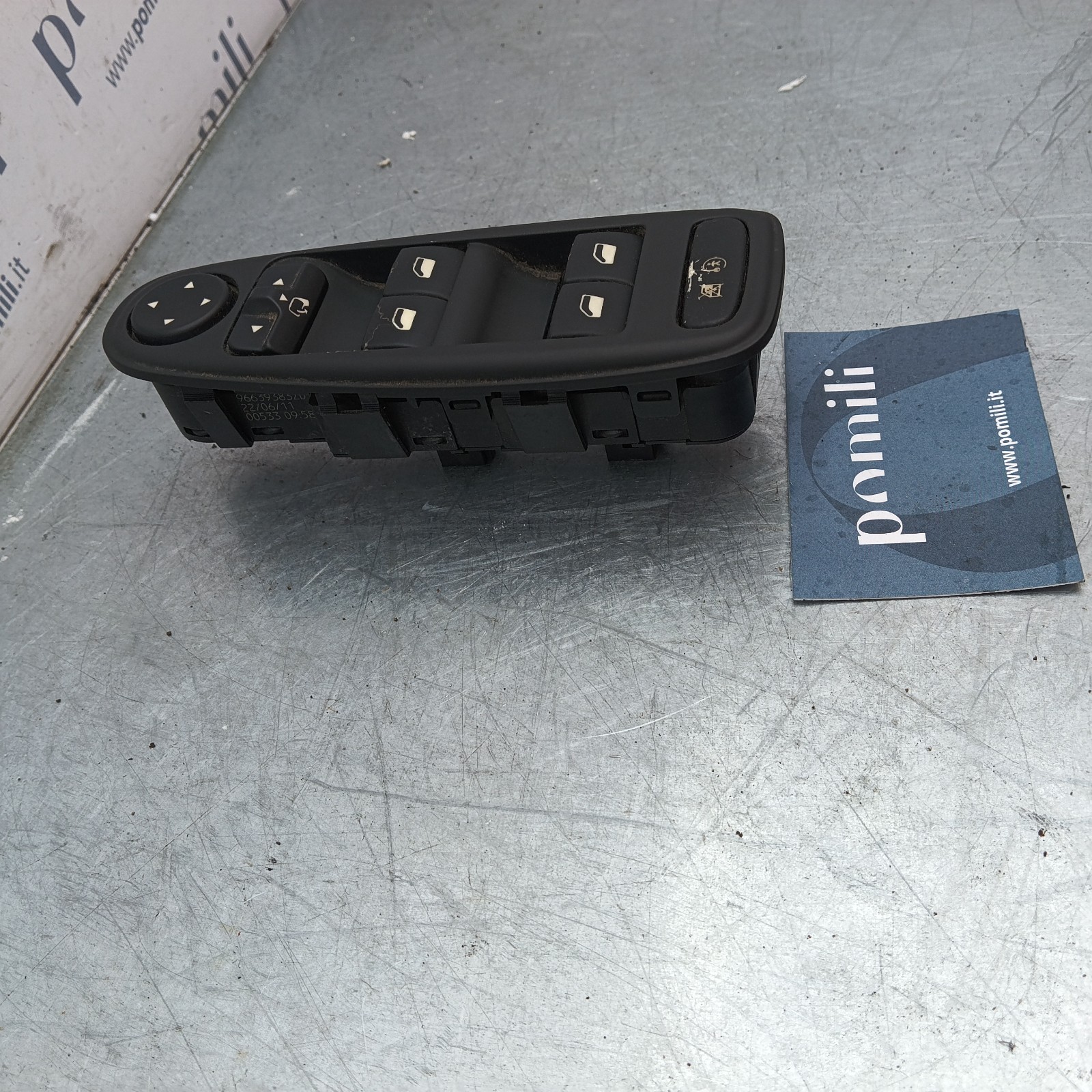 Pomili Rivestimenti interni Citroen C4 Picasso pulsantiera alzacristalli sinistra usata
