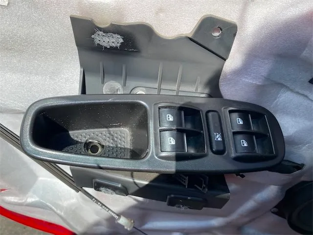 Pomili Rivestimenti interni e parti interne alzacristallo Fiat 500L anteriore sinistro