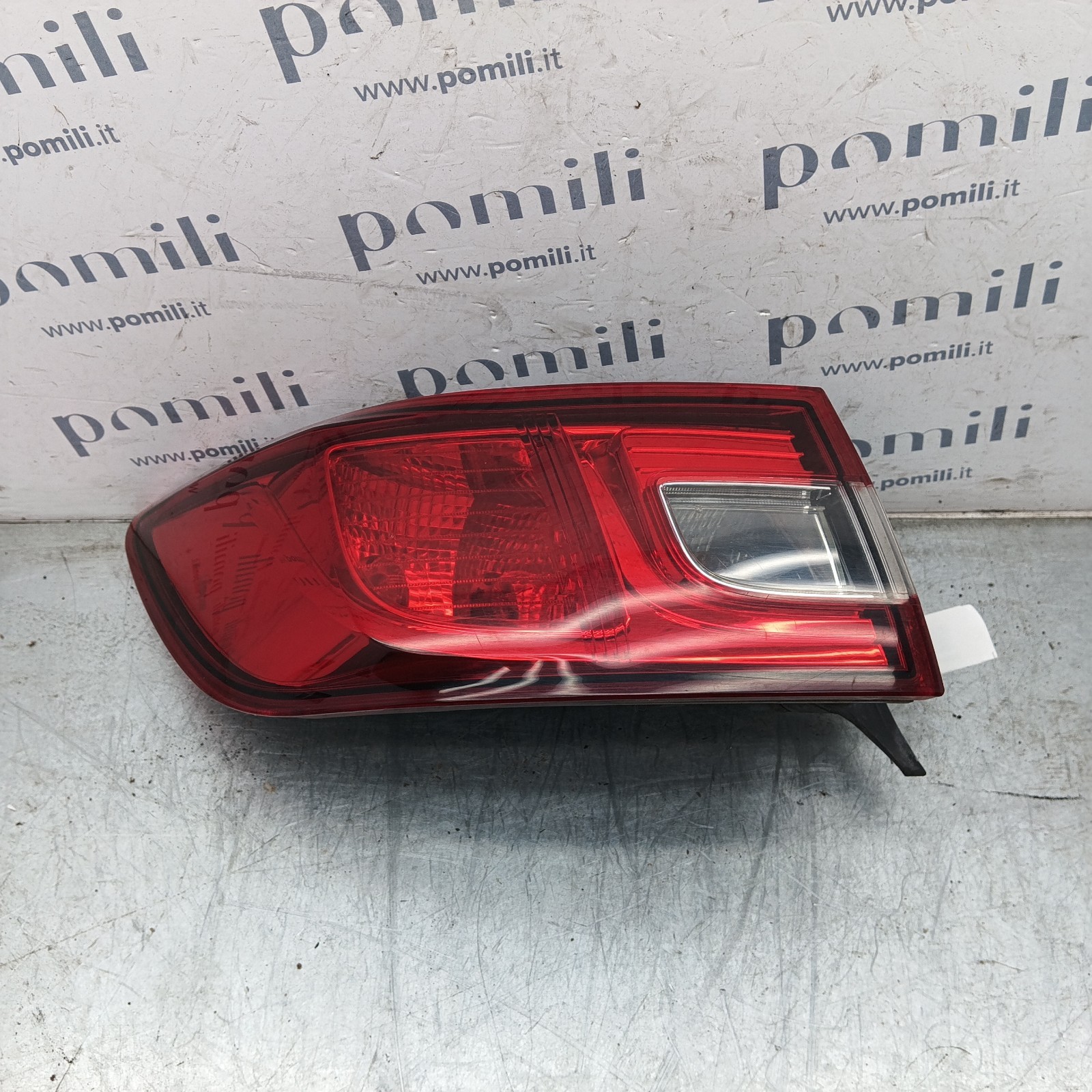 Pomili Fanaleria Fanale posteriore sinistro Renault Clio IV 265554091R usato
