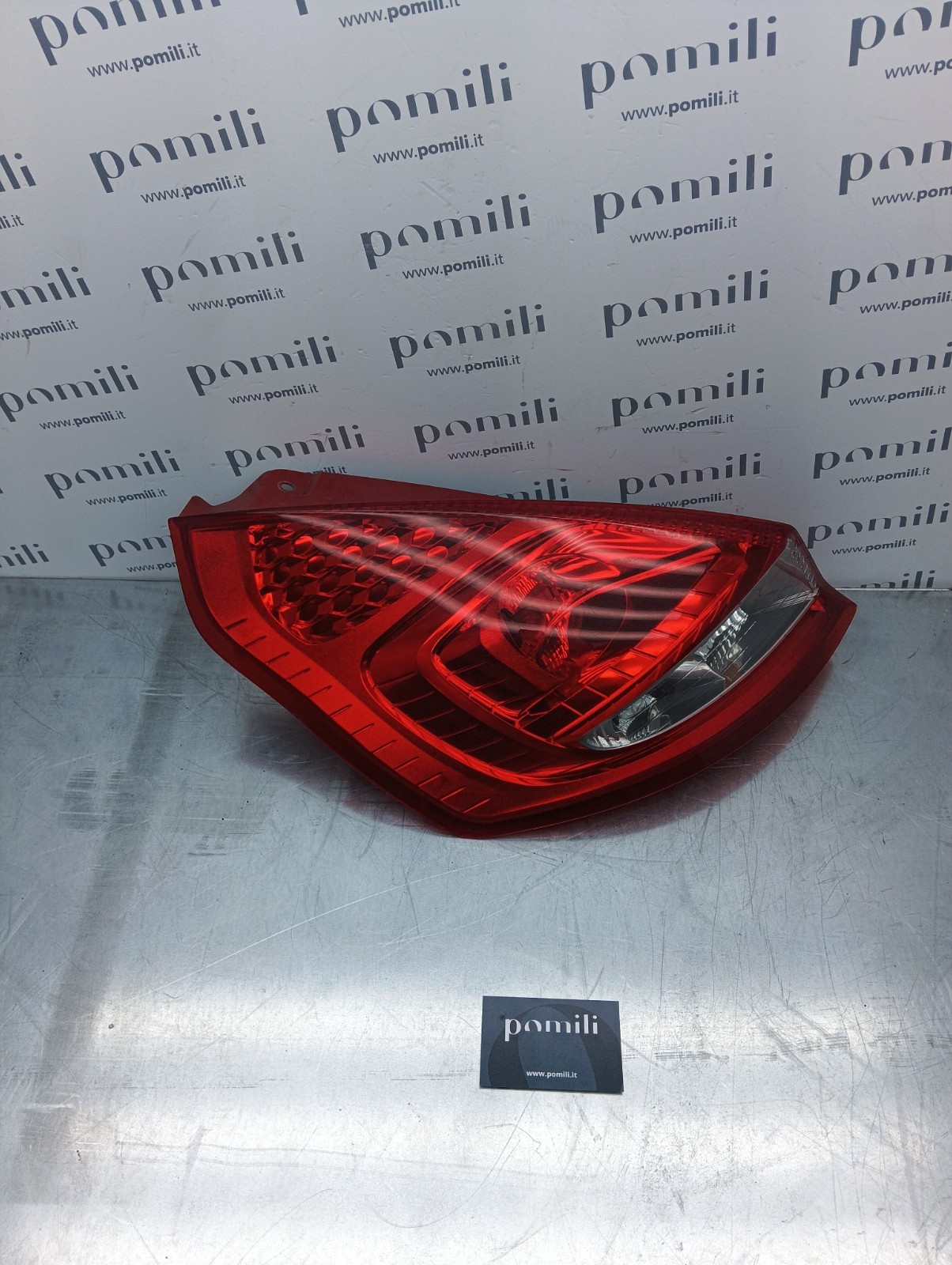 Pomili Fanaleria Ford Fiesta Mk7 (2008-13) 8A61-13405-4 fanale posteriore sinistro usato