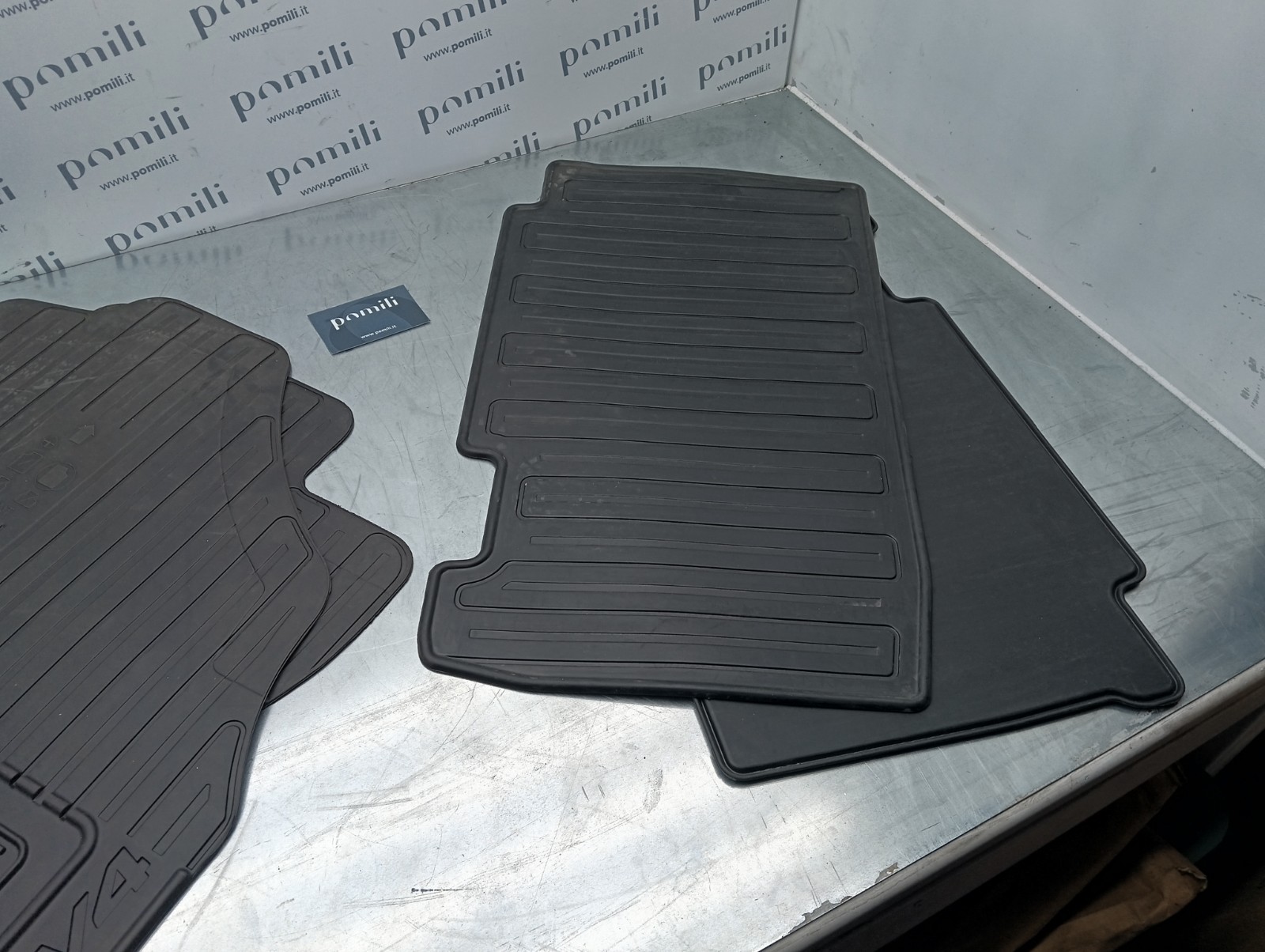 Pomili Rivestimenti interni e parti interne Toyota RAV4 tappetini in gomma PZ49L-X035A-RJ