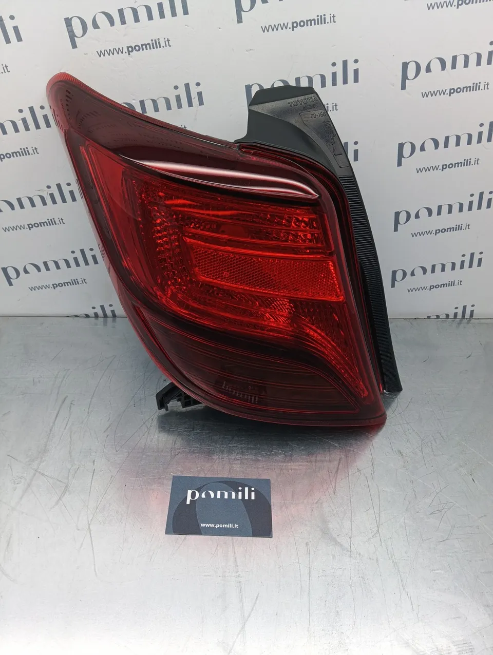 Pomili Fanaleria Yaris 81561-0D600 fanale posteriore sinistro