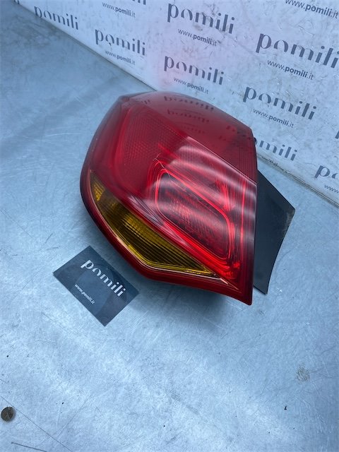 Pomili Fanaleria Opel Astra P10 fanale posteriore esterno sinistro