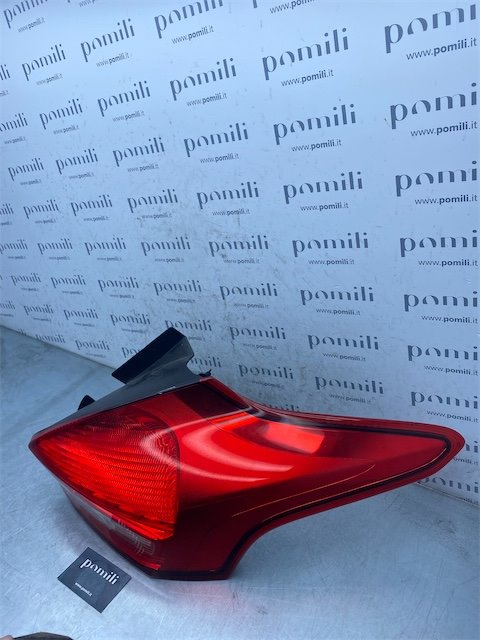 Pomili Fanaleria Ford Focus CEW fanale posteriore destro 09/14-08/19