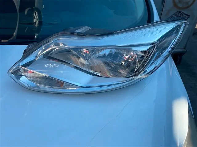 Pomili Fanaleria FORD FOCUS (CB8) proiettore sinistro