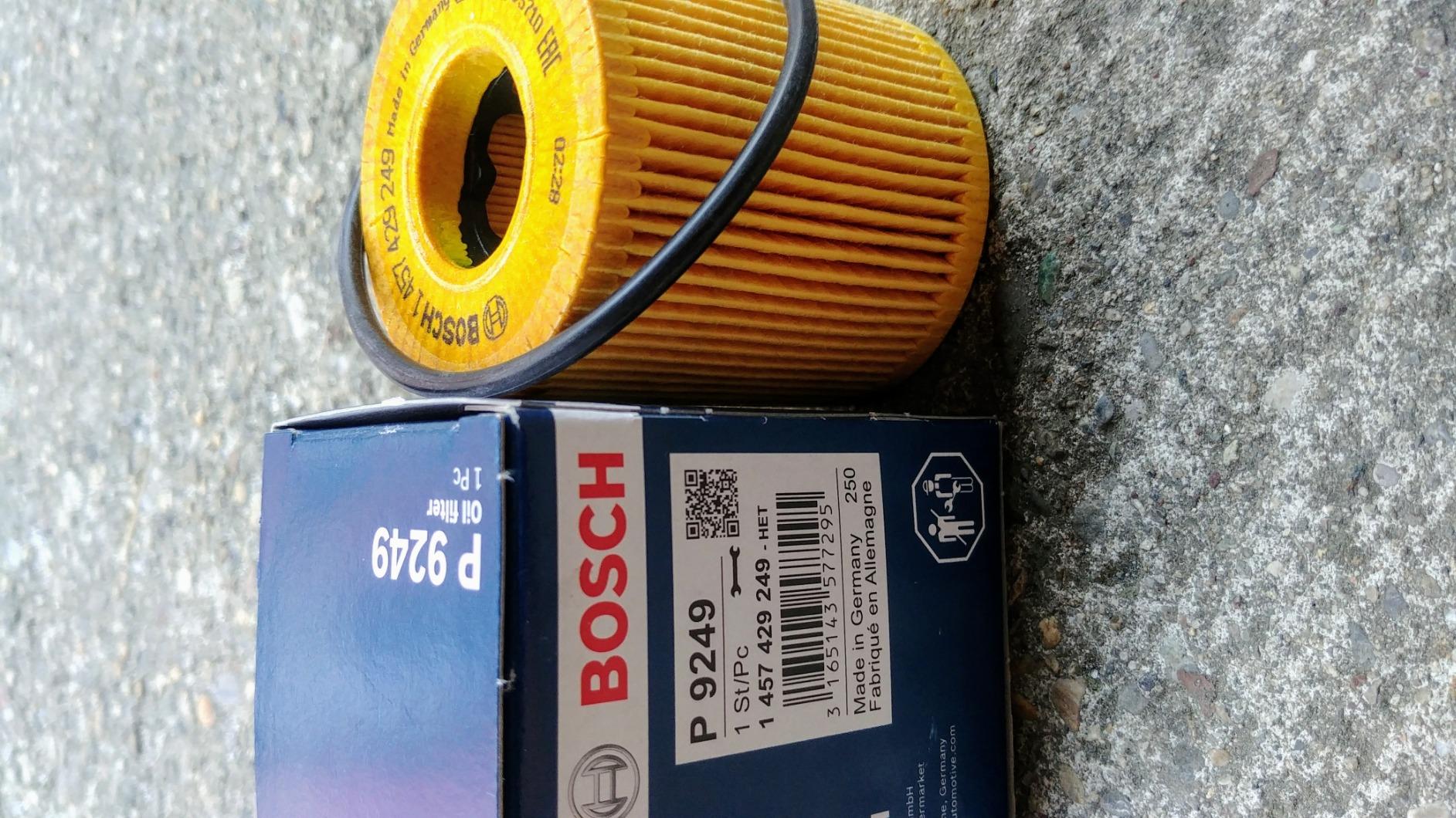 Bosch 1457429249 filtro olio motore elemento filtrante