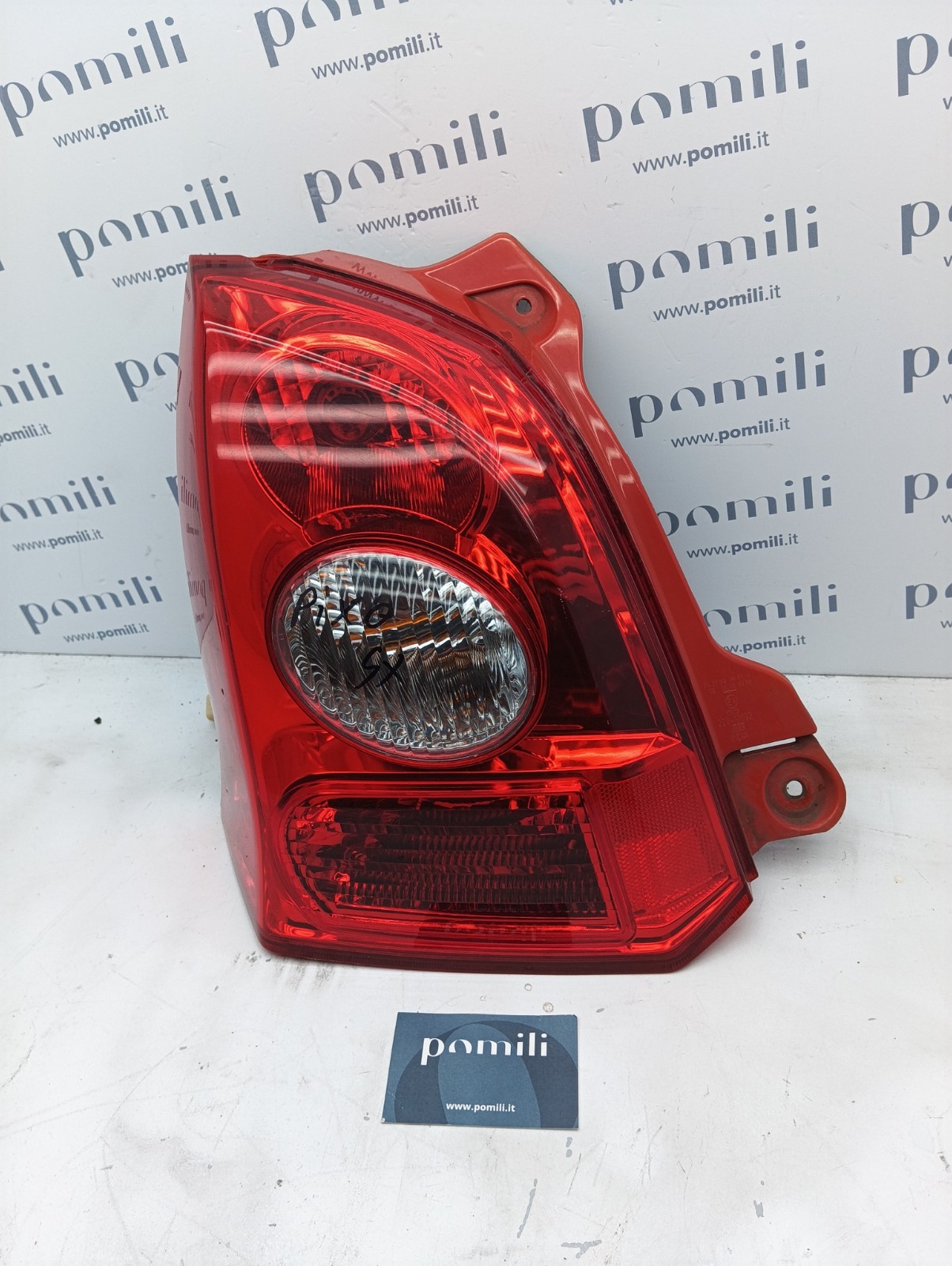 Pomili Fanaleria fanale posteriore sinistro Nissan Pixo 35604M68K10 usato