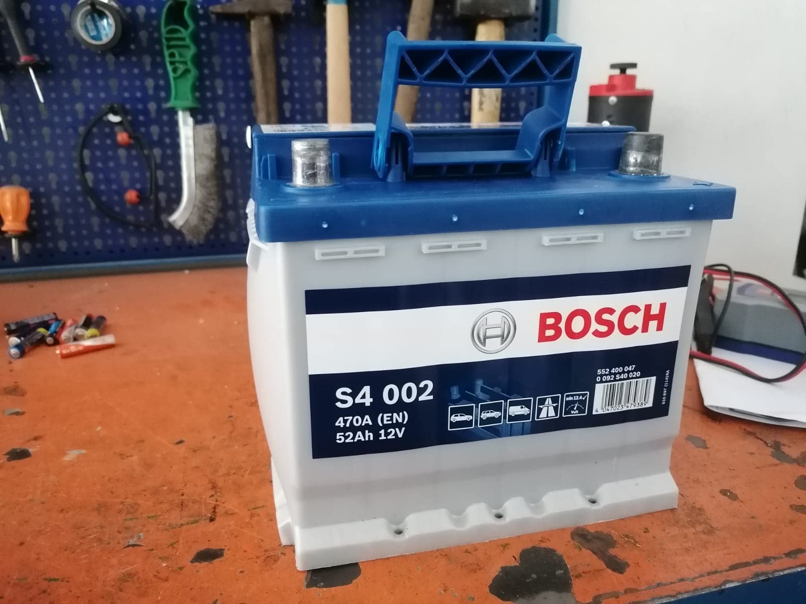 Bosch Batterie S4002 batteria avviamento 52 Ah 470 A 12 V polo positivo destra