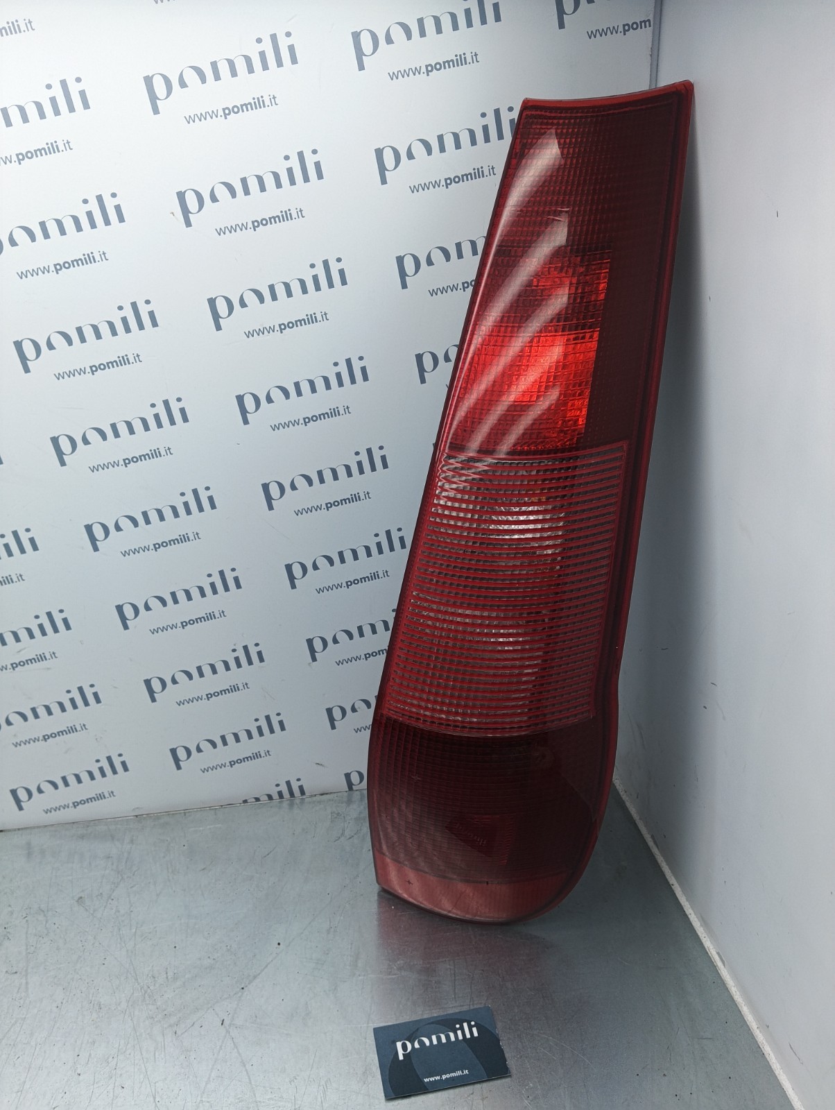 Pomili Fanaleria Fiat Punto I fanale posteriore destro usato