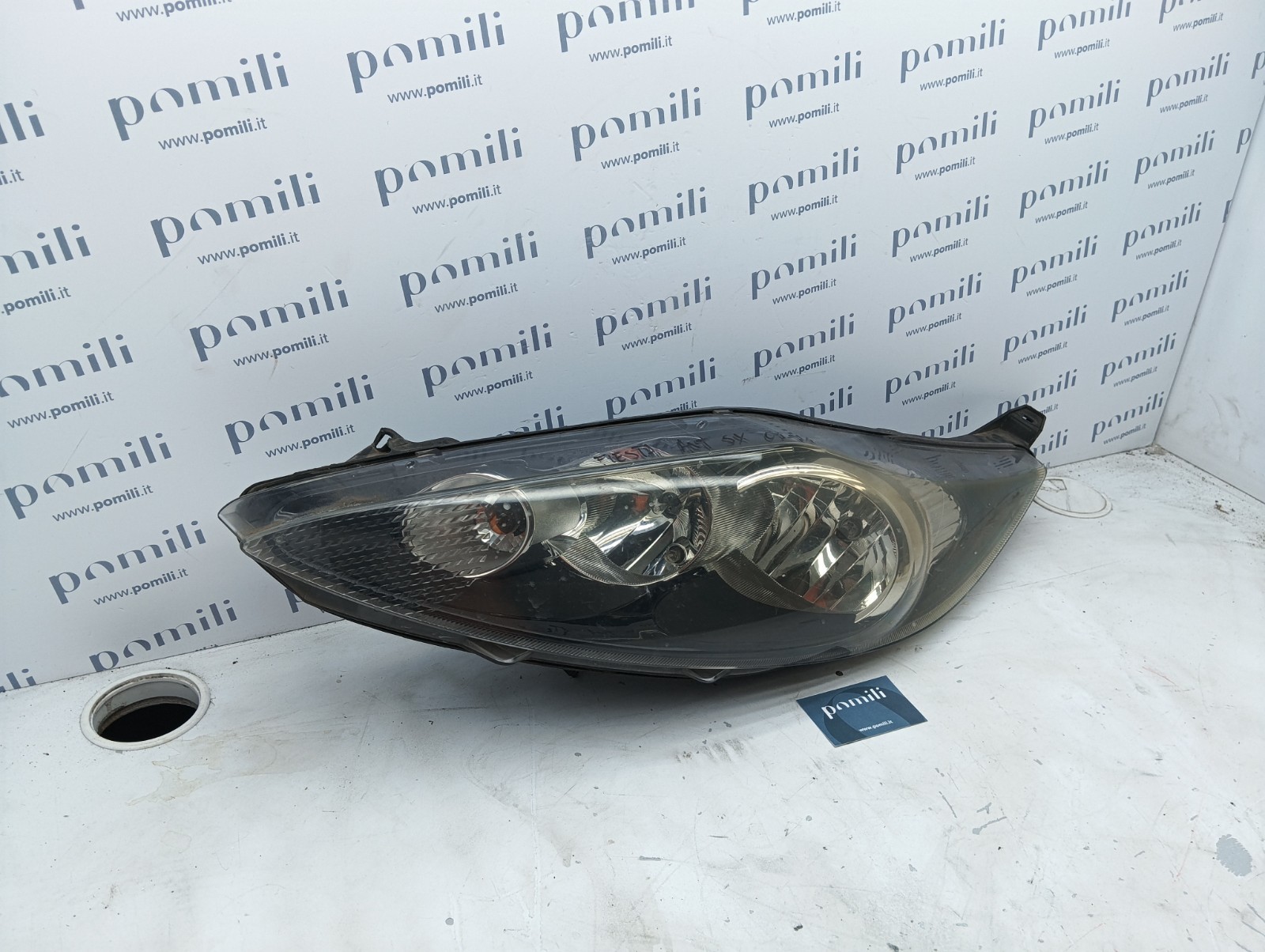 Pomili Fanaleria Ford Fiesta 2008-13 faro anteriore sinistro usato OEM