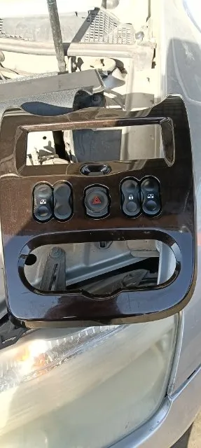 Pomili Rivestimenti interni Rivestimento centrale cruscotto Dacia Duster