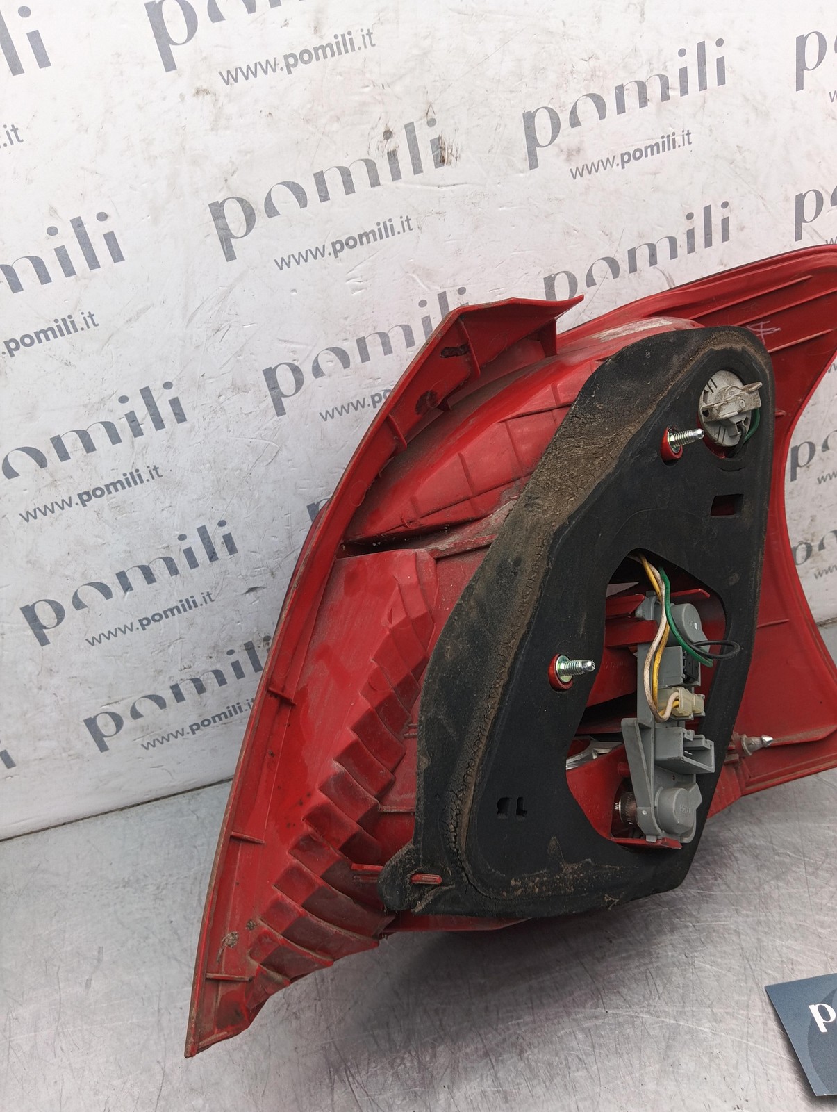Pomili Fanaleria Toyota Yaris 005639 fanale posteriore sinistro usato