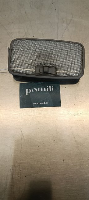 Pomili Fanaleria Toyota Yaris luce cortesia centrale tetto