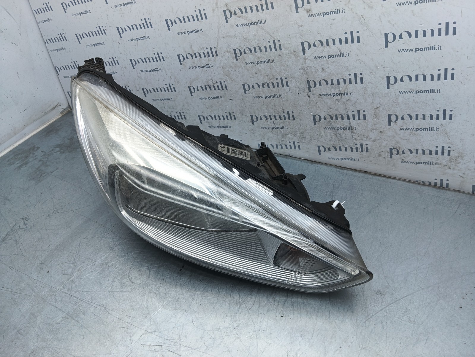 Pomili Fanaleria Faro anteriore destro Ford Focus III F1EB-13W029 usato