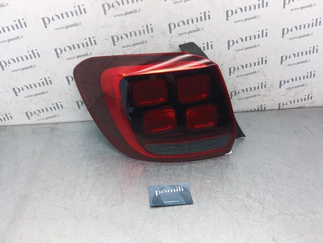 Pomili Fanaleria Dacia Sandero II fanale posteriore sinistro usato