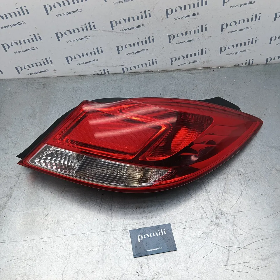 Pomili Fanaleria Opel Insignia A fanale posteriore destro usato