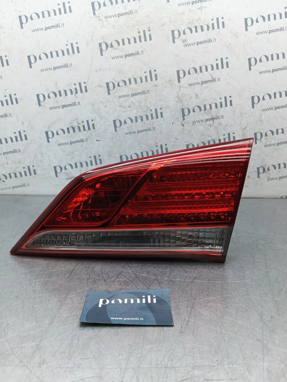 Pomili Fanaleria Hyundai I40 92404-3Z300 fanale posteriore interno destro usato