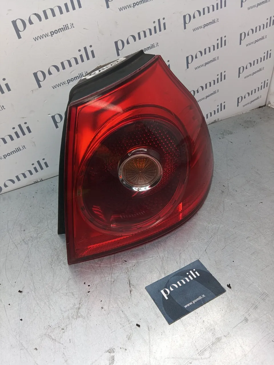Pomili Fanaleria Volkswagen Golf V fanale posteriore destro OEM 28492202