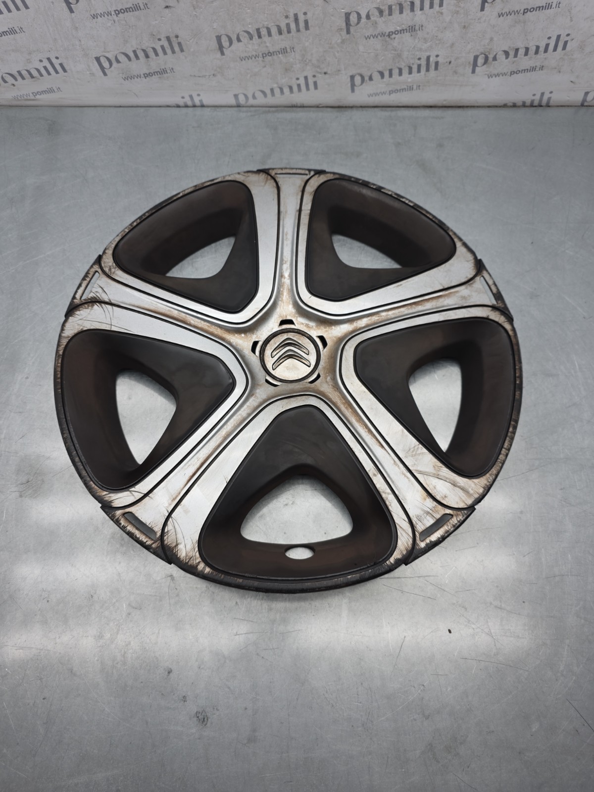 Pomili Altro auto Set 4 borchie coprimozzo Citroën R16 usate
