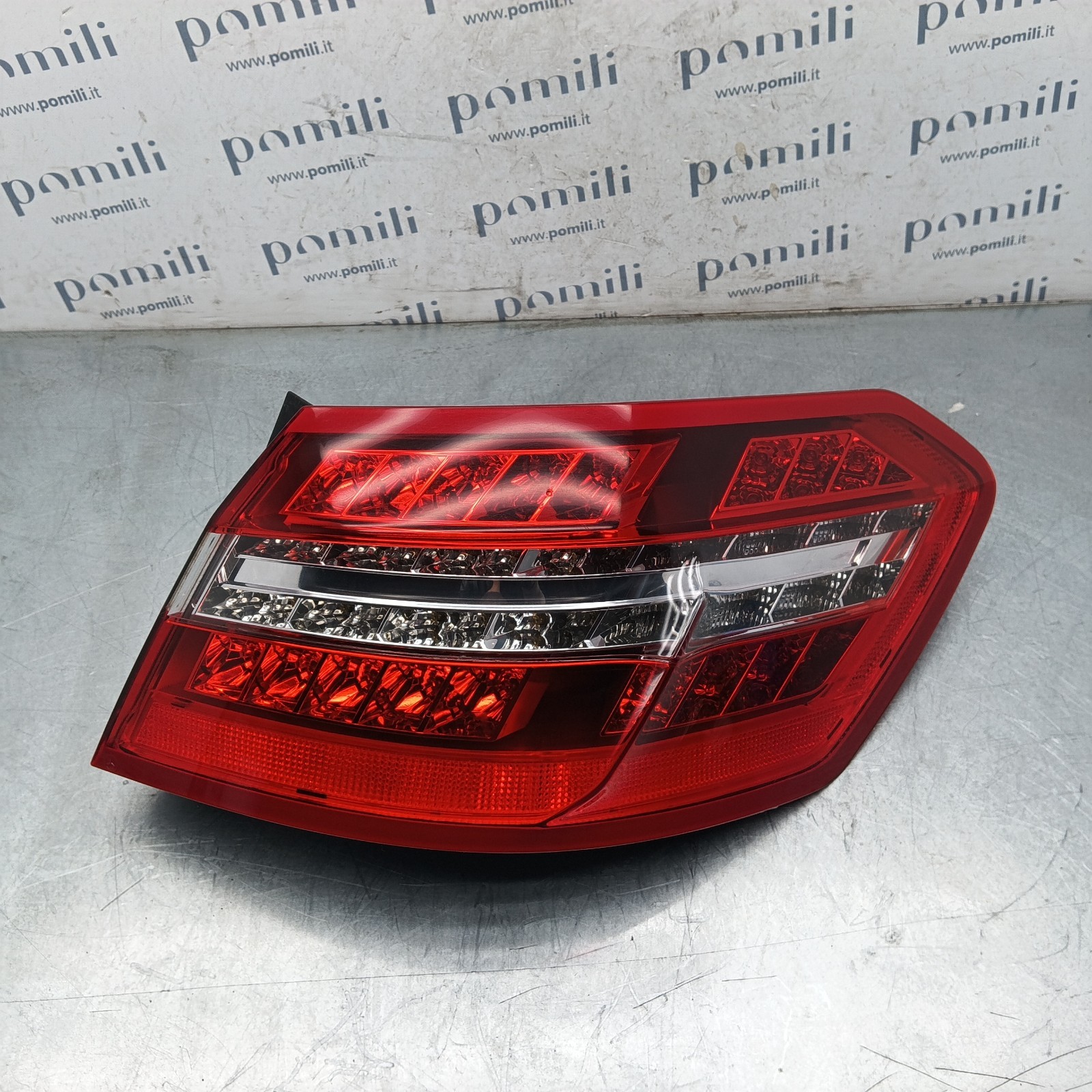 Pomili Fanaleria Fanale posteriore Mercedes Classe E W212 A2129060658 destro usato