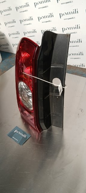 Pomili Fanaleria Fanale posteriore Dacia Duster sinistro 03/10-12/13