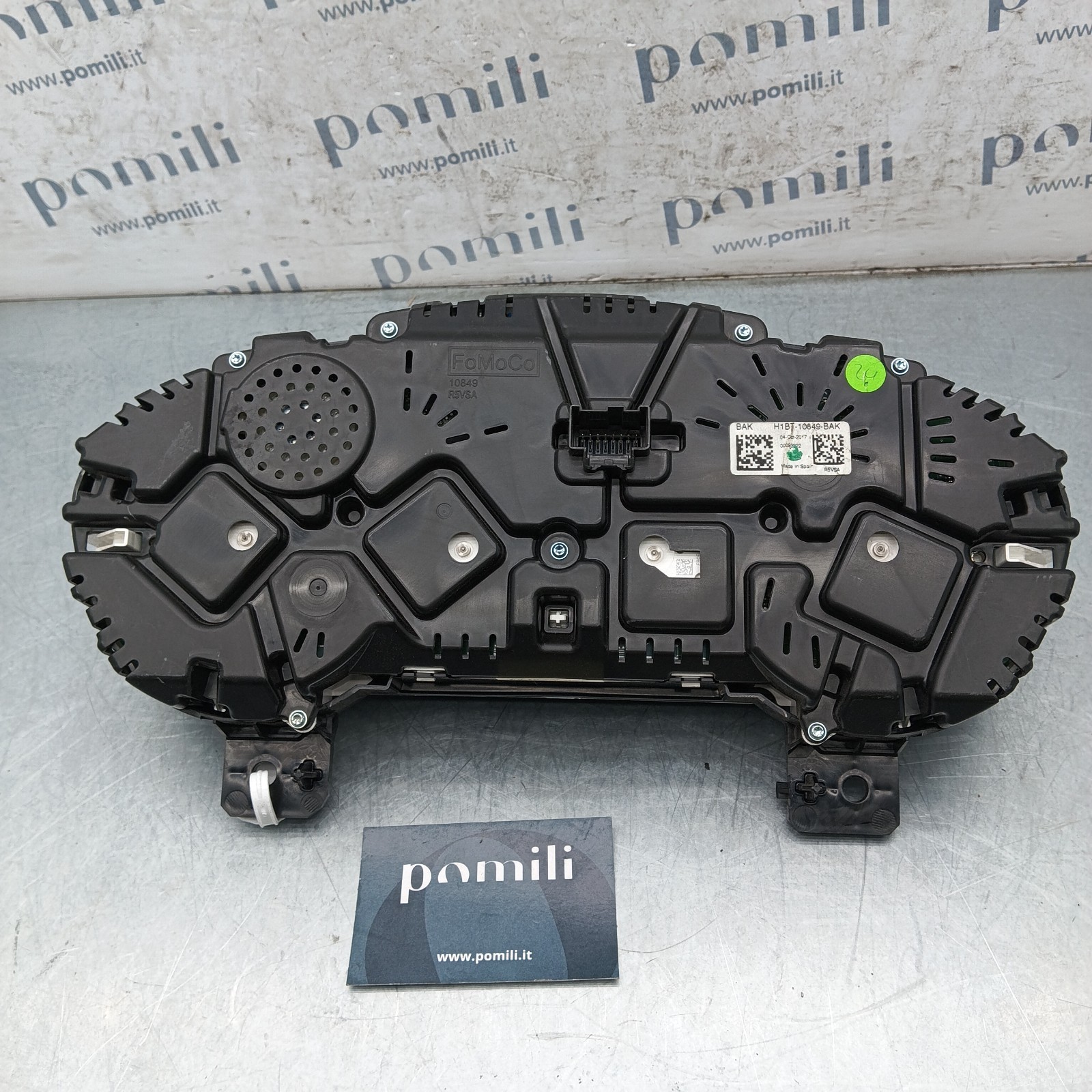 Pomili Rivestimenti interni e parti interne Quadro strumenti Ford Fiesta VII H1BT-10849-BAK usato