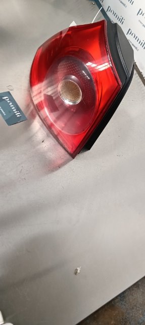 Pomili Fanaleria Volkswagen Golf 1K fanale posteriore sinistro parte esterna