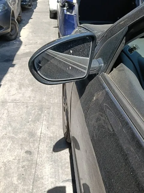 Pomili Cristalli Retrovisore esterno elettrico sinistro Nissan Qashqai J10E JJ10E 09/10-09/14 usato