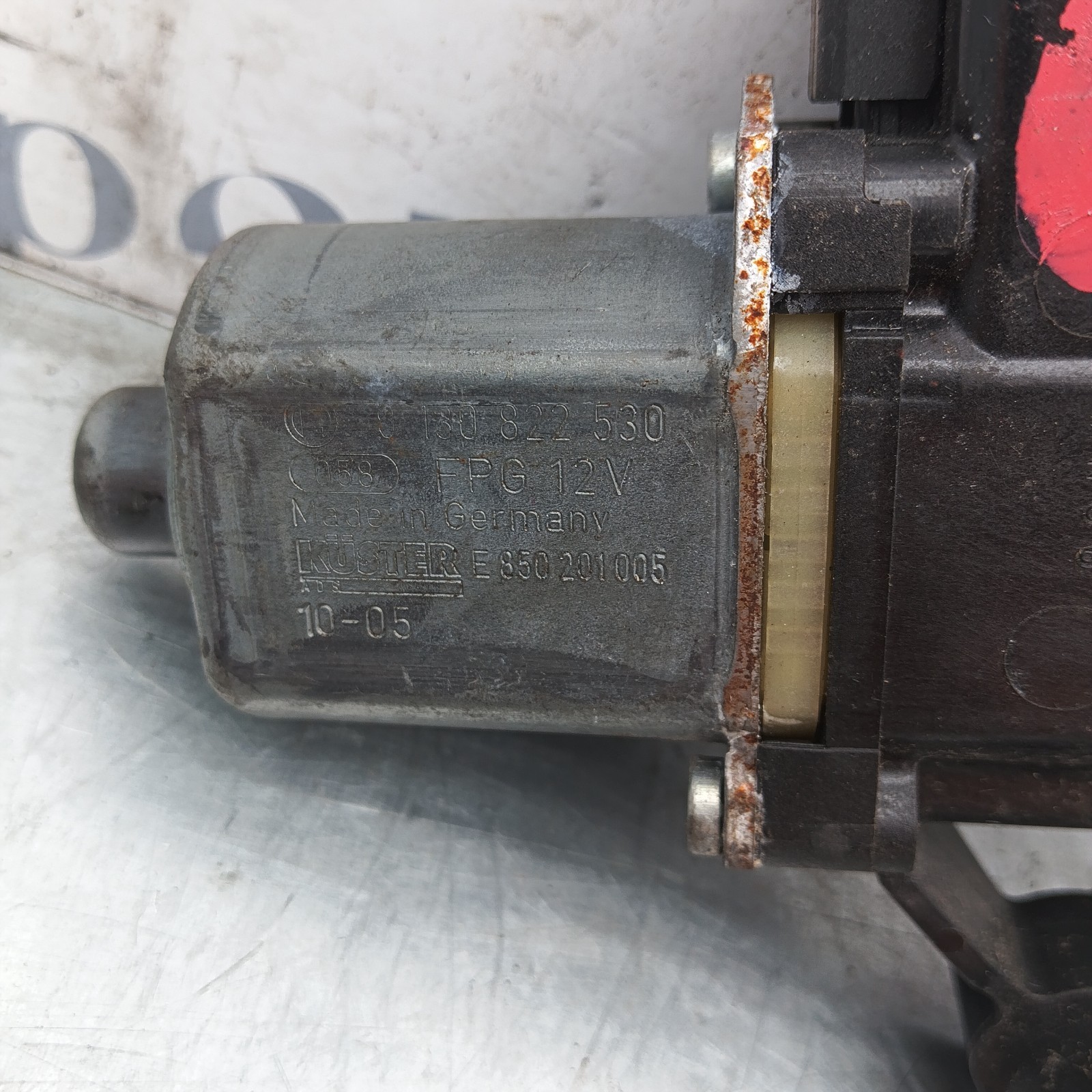 Pomili Rivestimenti interni e parti interne Volkswagen Polo 6R motorino alzacristalli anteriore destro 850201005 usato