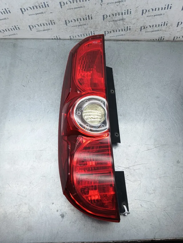 Pomili Fanaleria Fanale posteriore sinistro Fiat Doblò 263 usato 20380751