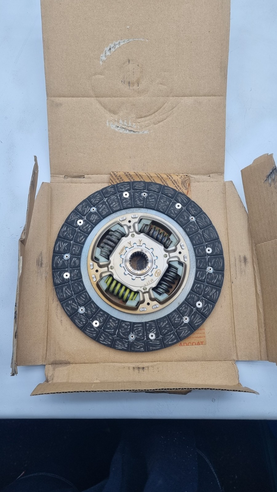 Pomili Cambio e trasmissioni Yaris 31250-52262 disco frizione usato