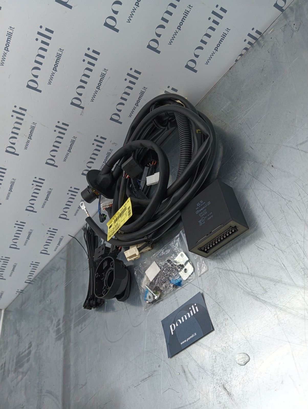 Pomili Elettronica/batteria ibride Toyota RAV4 XA40 modulo convertitore tensione gancio traino PW5D0-0R000