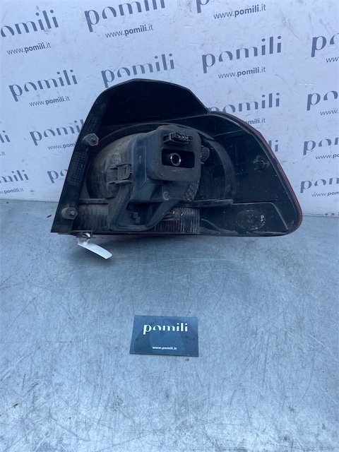 Pomili Fanaleria Base fanale posteriore Volkswagen Golf 5K/AJ S001