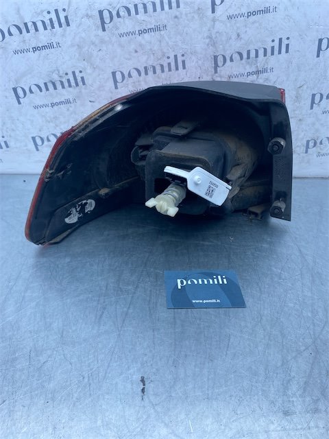 Pomili Fanaleria Volkswagen Golf 5K/AJ fanale posteriore destro esterno