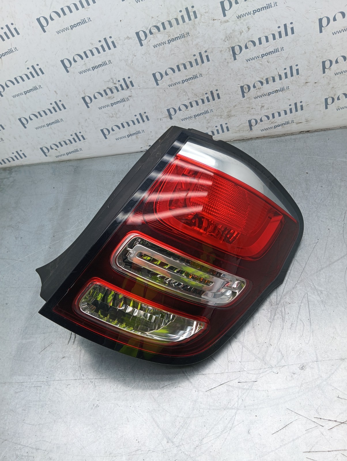 Pomili Fanaleria Citroen C3 II fanale posteriore destro usato 9803928480