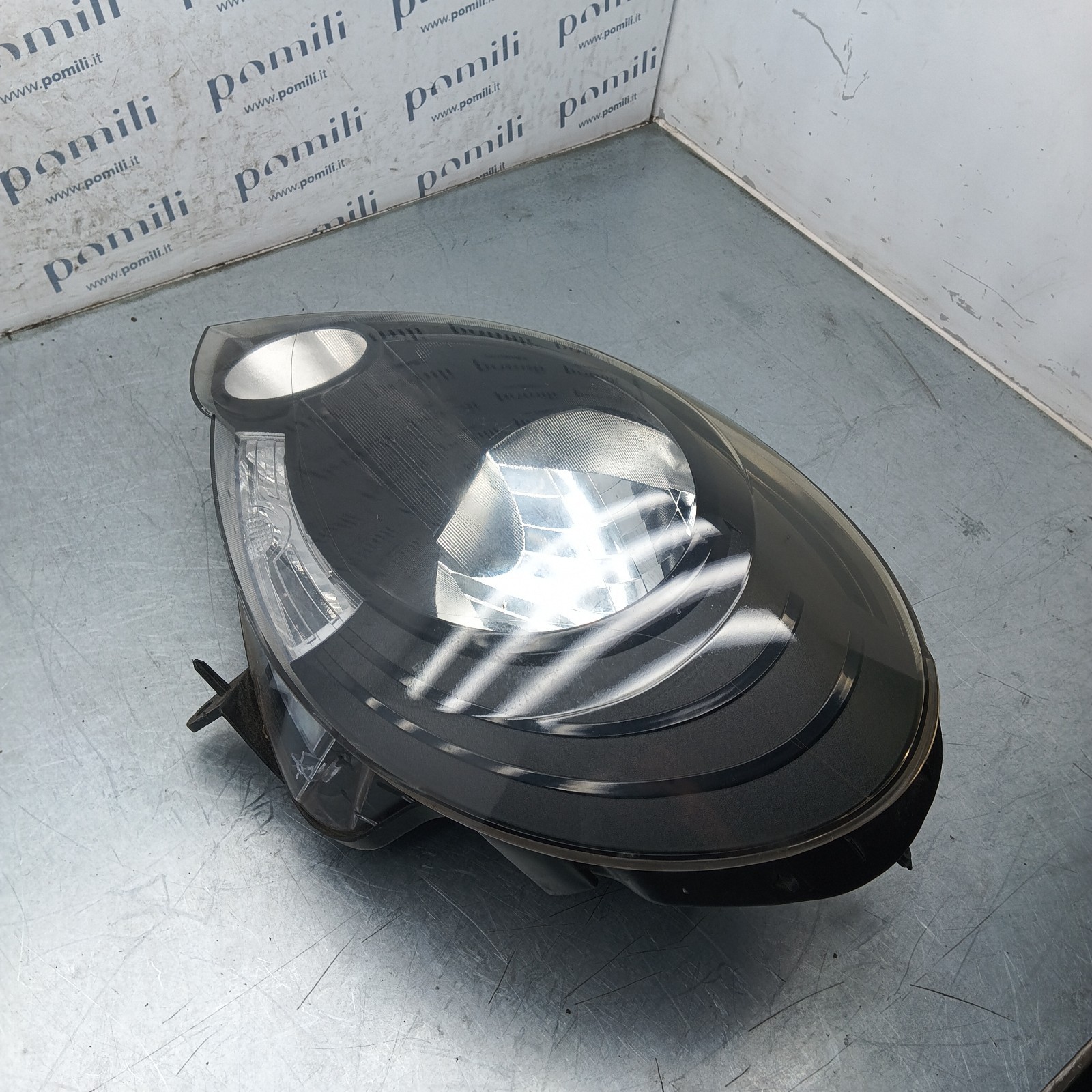 Pomili Fanaleria Faro anteriore Renault Kangoo II 7701068181 sinistro usato